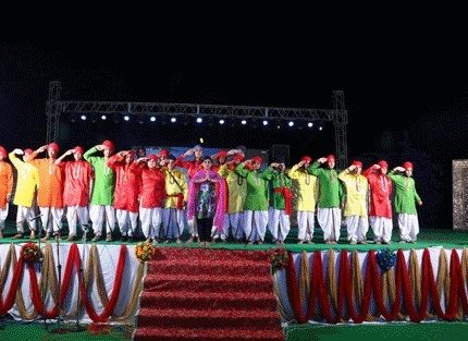 Patriotic Chorus & Dance